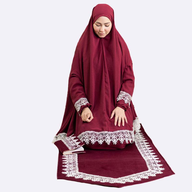 Elegant Prayer Set with Matching Mat