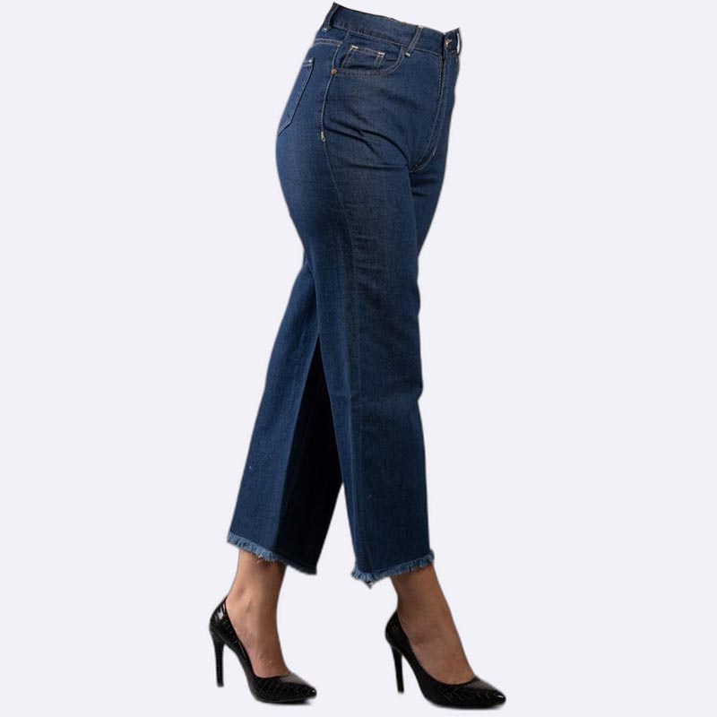 Raw Hem Cropped Flare Jeans