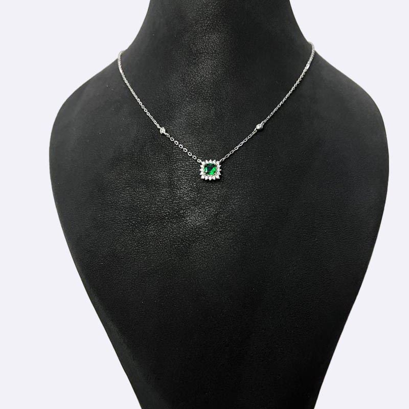 Emerald Radiance Silver Necklace
