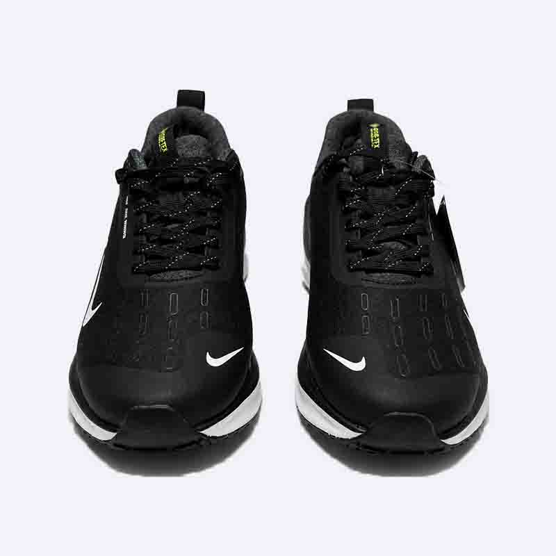 Nike ACG GORE-TEX Trail Sneakers