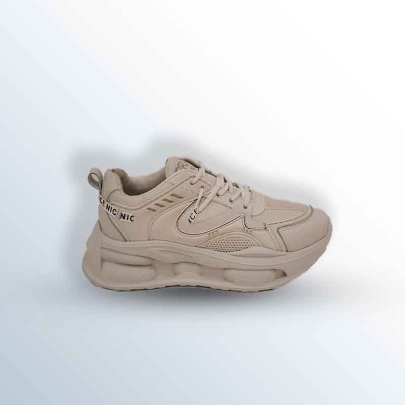 Women's sports boots