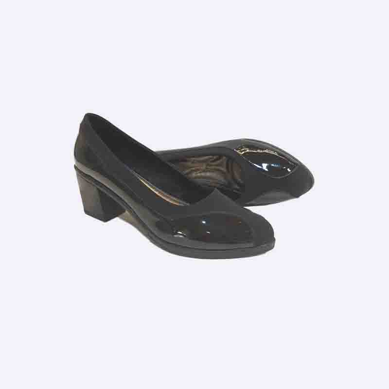 Women's Black Low-Heel Shoes