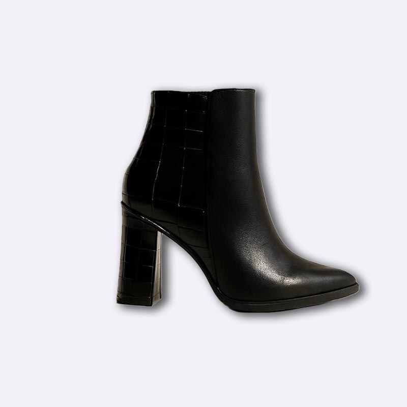 Women's Black Crocodile-Pattern Block Heel Ankle Boots