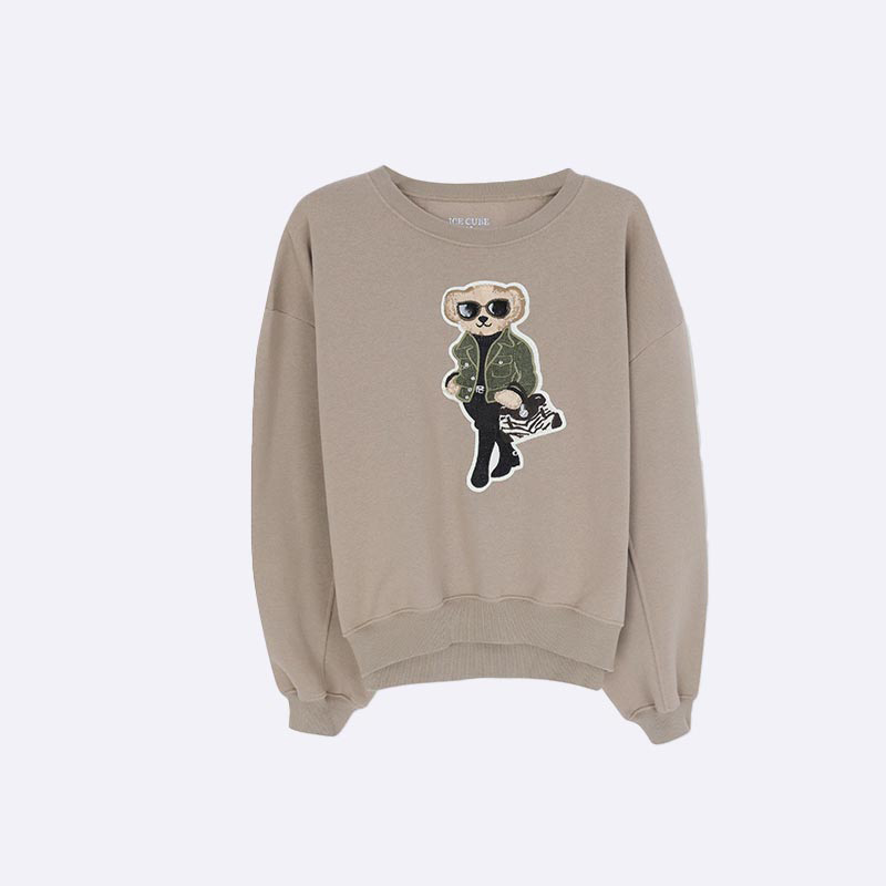 Women's Bear Graphic Blend Sweatshirt