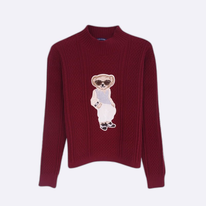 Women's knitted sweater with a bear design