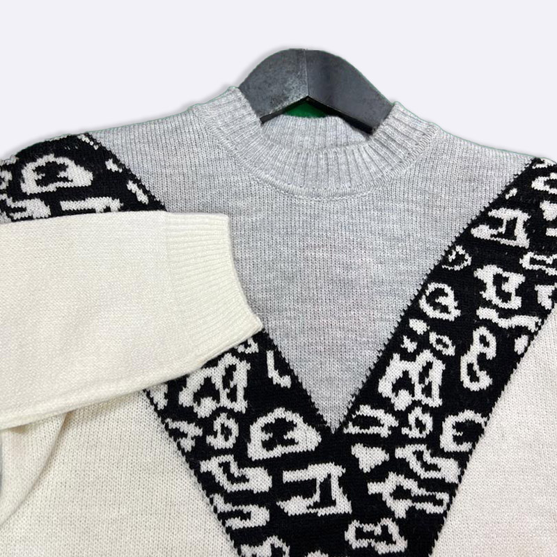 Chic Leopard Accent Knit Sweater