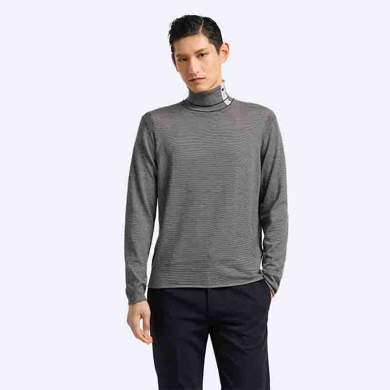 Luxury men's sweater