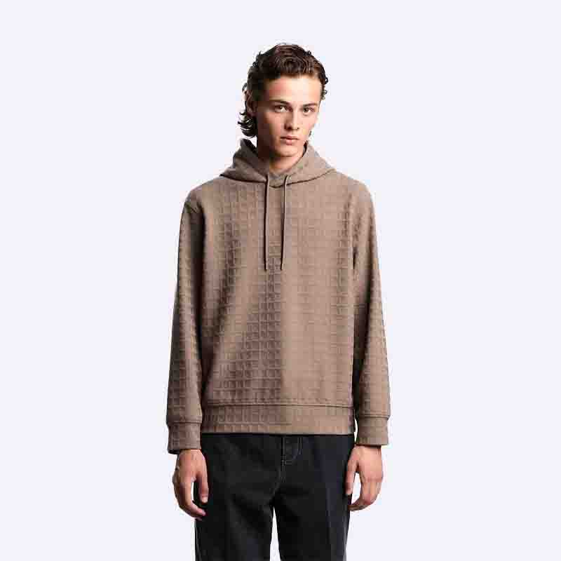 Stylish men's sweatshirt with a premium blend of Lyocell
