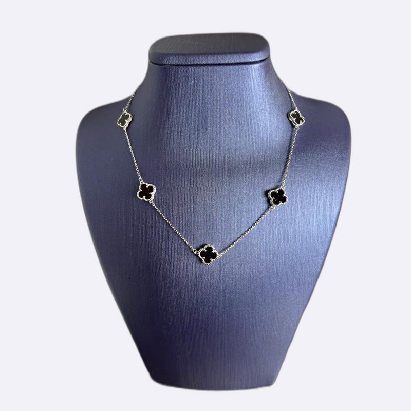 Lucky Clover Silver Necklace