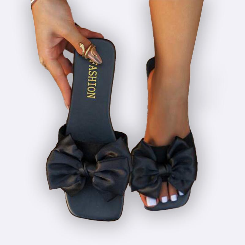Bow Accent Fashion Slides